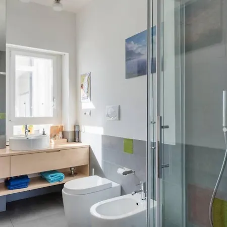 Extra-bright Designer Flat In The City Centre