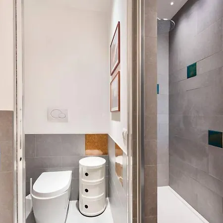 Extra-bright Designer Flat In The City Centre